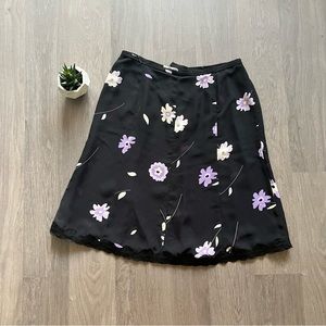 August Max Midi Black Floral Skirt with Small Side Slit & Lace Trim Detail